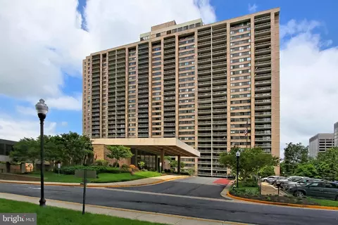 5505 Seminary Rd #1213N, Falls Church, VA 22041