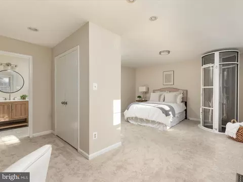 Bedroom - 9005 Okeith Ct, Springfield, VA 22152 photo 6 of 8