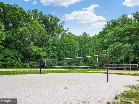 Exterior - 9005 Okeith Ct, Springfield, VA 22152 photo 7 of 7