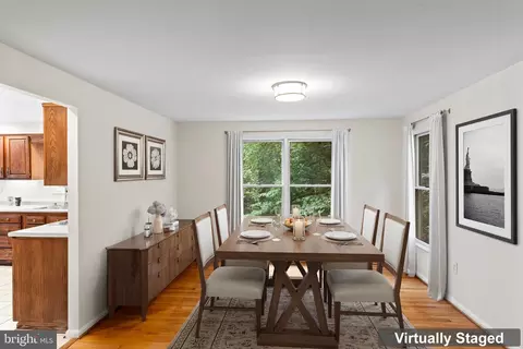 Dining - 2609 Deerdell Ln, Reston, VA 20191 photo 1 of 2