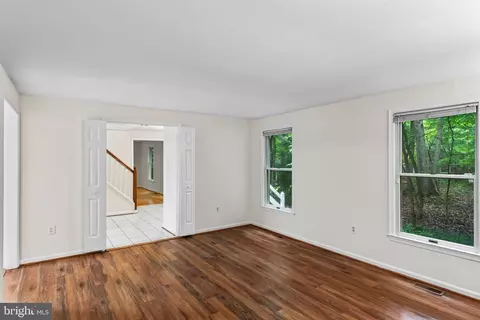 Living - 2609 Deerdell Ln, Reston, VA 20191 photo 7 of 8
