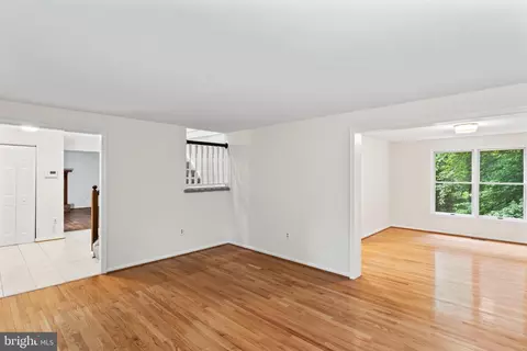 Living - 2609 Deerdell Ln, Reston, VA 20191 photo 2 of 8