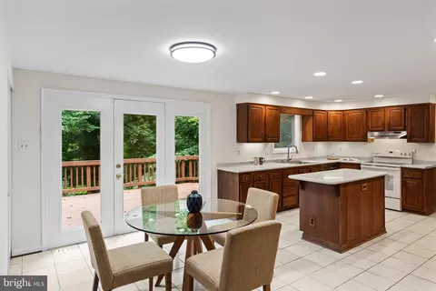 Other - 2609 Deerdell Ln, Reston, VA 20191 photo 4 of 20