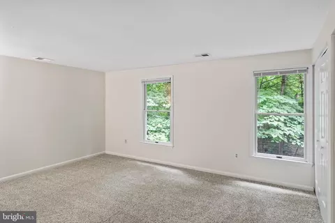 Bedroom - 2609 Deerdell Ln, Reston, VA 20191 photo 6 of 7