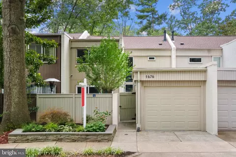 1676 Moorings Dr, Reston, VA 20190