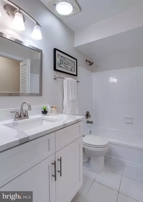 8553 Barrington Ct #923, Springfield, VA 22152 photo 25