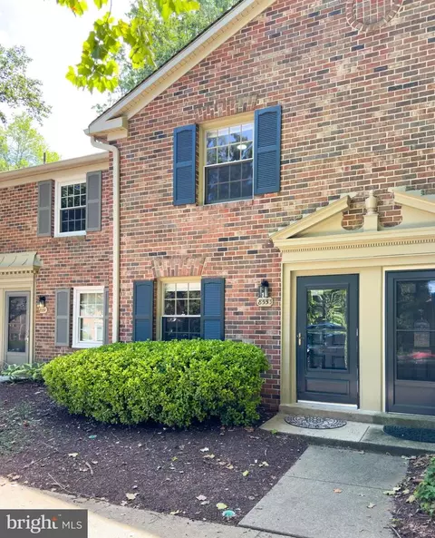 8553 Barrington Ct #923, Springfield, VA 22152 photo 6