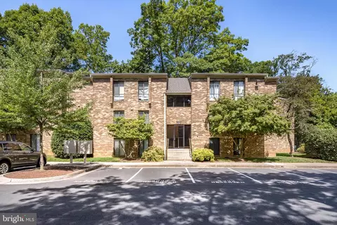 2332 Freetown Ct #11C, Reston, VA 20191