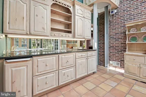 1307 Daviswood Dr, Mclean, VA 22102 photo 48