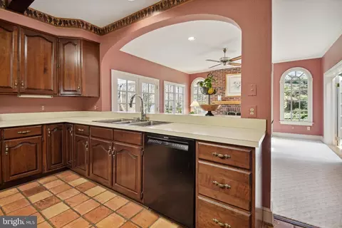 1307 Daviswood Dr, Mclean, VA 22102 photo 39