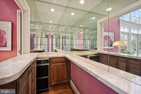 1307 Daviswood Dr, Mclean, VA 22102 photo 27