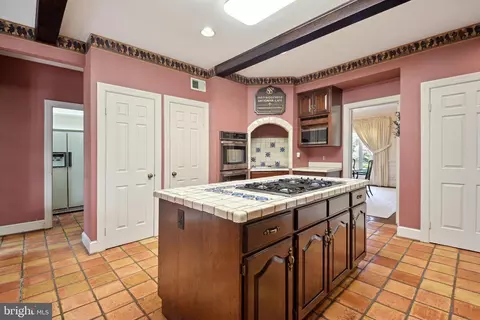 1307 Daviswood Dr, Mclean, VA 22102 photo 36