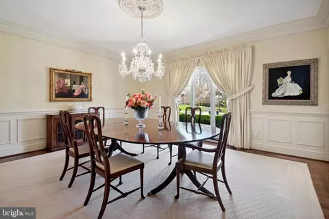 1307 Daviswood Dr, Mclean, VA 22102 photo 15