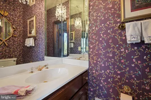 1307 Daviswood Dr, Mclean, VA 22102 photo 33