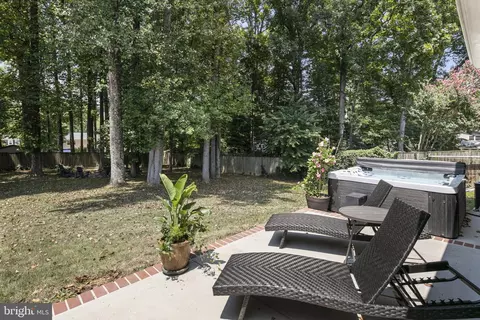 5200 Holden St, Fairfax, VA 22032
