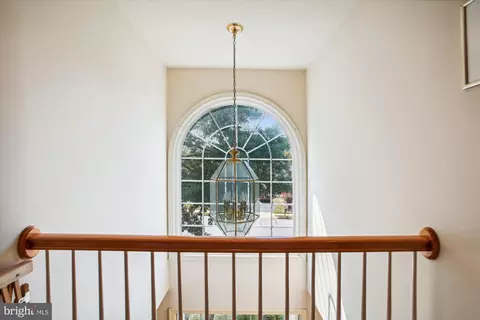 Entry Way - 6197 Deer Ridge Trl, Springfield, VA 22150 photo 7 of 11