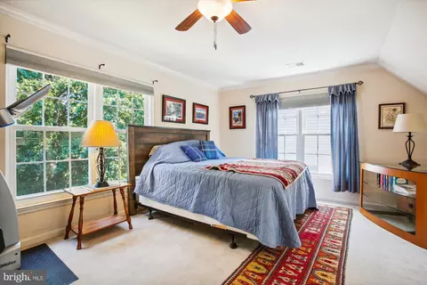 Bedroom - 6197 Deer Ridge Trl, Springfield, VA 22150 photo 6 of 9