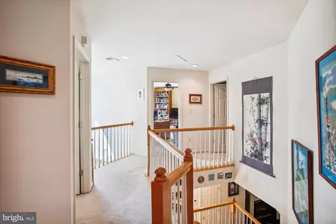 Entry Way - 6197 Deer Ridge Trl, Springfield, VA 22150 photo 3 of 11