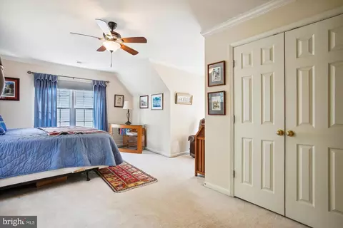 Bedroom - 6197 Deer Ridge Trl, Springfield, VA 22150 photo 8 of 9