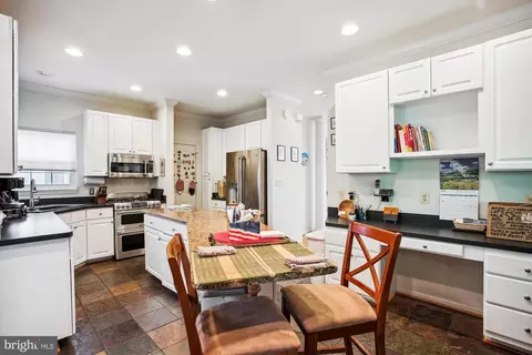 Kitchen - 6197 Deer Ridge Trl, Springfield, VA 22150 photo 1 of 4