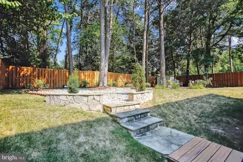 Exterior - 6197 Deer Ridge Trl, Springfield, VA 22150 photo 5 of 18