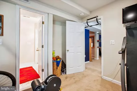 Entry Way - 6197 Deer Ridge Trl, Springfield, VA 22150 photo 11 of 11