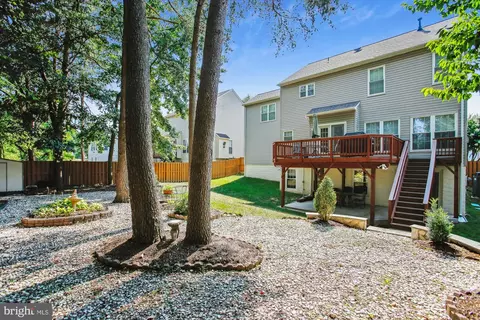 Exterior - 6197 Deer Ridge Trl, Springfield, VA 22150 photo 4 of 18