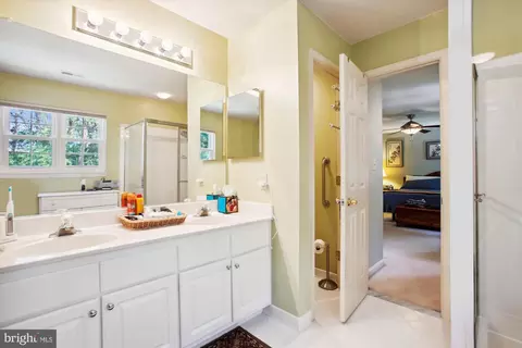 Entry Way - 6197 Deer Ridge Trl, Springfield, VA 22150 photo 6 of 11