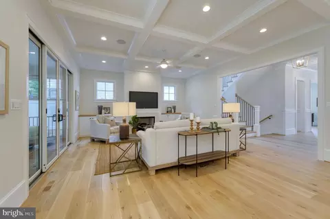 6511 Tucker Ave, Mclean, VA 22101 photo 6