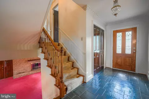 Entry Way - 1309 Oberon Way, Mclean, VA 22102 photo 2 of 2