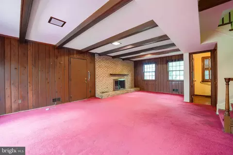 Living - 1309 Oberon Way, Mclean, VA 22102 photo 8 of 8