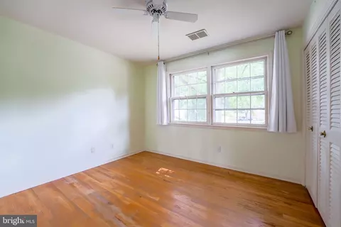 Bedroom - 1309 Oberon Way, Mclean, VA 22102 photo 3 of 6