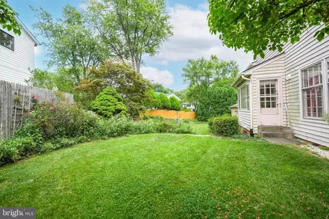 Exterior - 1309 Oberon Way, Mclean, VA 22102 photo 8 of 8
