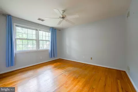 Bedroom - 1309 Oberon Way, Mclean, VA 22102 photo 4 of 6