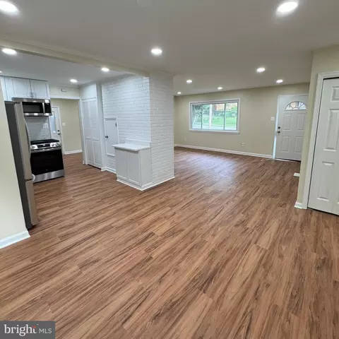 7441 Long Pine Dr, Springfield, VA 22151 photo 6