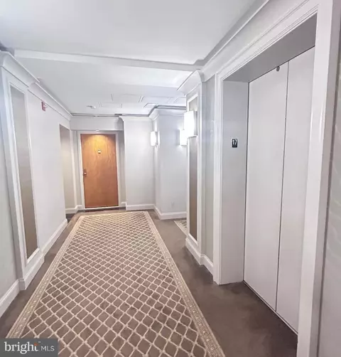 Entry Way - 1800 Old Meadow Rd #1715, Mclean, VA 22102 photo 1 of 1