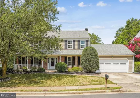 5622 Rocky Run Dr, Centreville, VA 20120