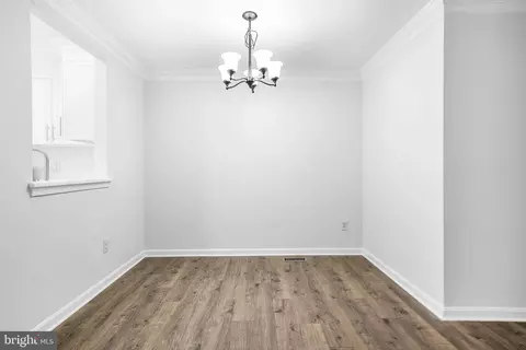 8012 Dayspring Ct, Springfield, VA 22153 photo 8
