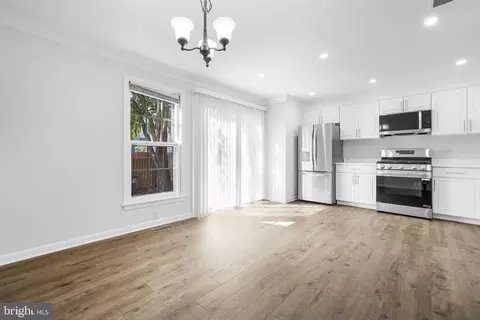 8012 Dayspring Ct, Springfield, VA 22153 photo 6