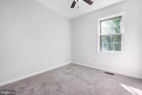 8012 Dayspring Ct, Springfield, VA 22153 photo 16