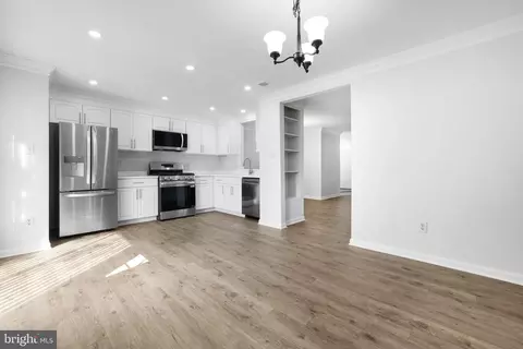 8012 Dayspring Ct, Springfield, VA 22153 photo 5