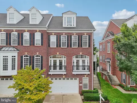 4357 Patriot Park Ct, Fairfax, VA 22030