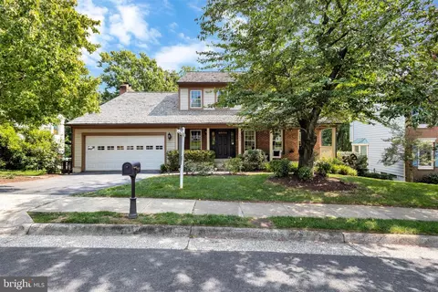 5819 Colfax Ave, Alexandria, VA 22311
