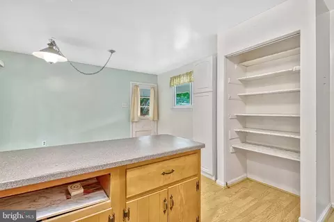 5213 Kings Park Dr, Springfield, VA 22151 photo 14