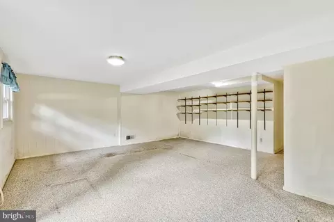 5213 Kings Park Dr, Springfield, VA 22151 photo 33