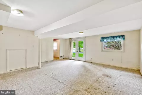 5213 Kings Park Dr, Springfield, VA 22151 photo 31