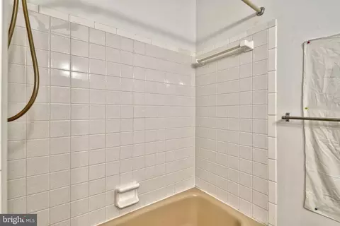 5213 Kings Park Dr, Springfield, VA 22151 photo 20