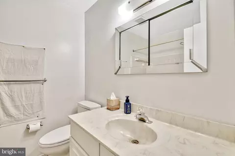 5213 Kings Park Dr, Springfield, VA 22151 photo 19