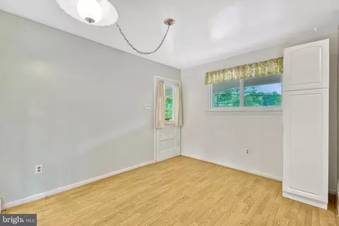 5213 Kings Park Dr, Springfield, VA 22151 photo 17