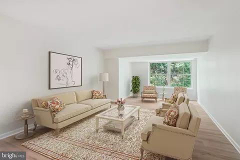 Living - 7640 Provincial Dr #308, Mclean, VA 22102 photo 2 of 7